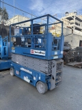 Used Equipment Sales SCISSOR LIFT, 26  x 32 in Vancouver / Surrey BC